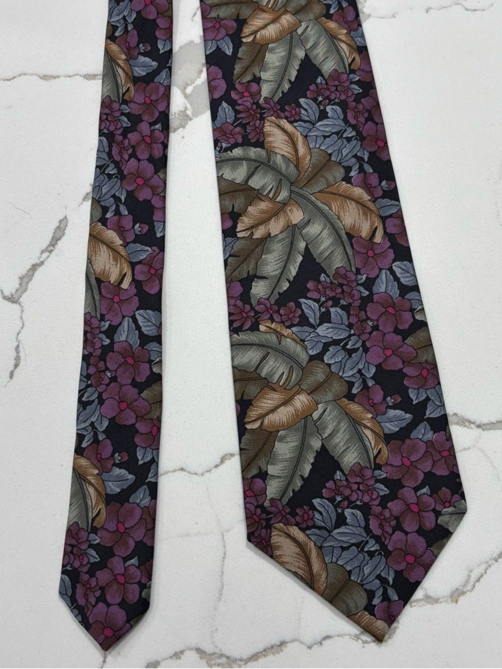 Kuppenheimer Mens Multicolor Tropical Floral Silk Tie USA Made Black Purple Blue